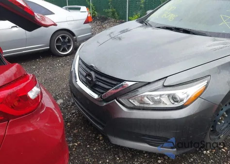 2017 Nissan Altima 2.5/2.5 S/2.5 Sl/2.5 Sr/2.5 Sv z USA, uszkodzony, nr VIN 1N4AL3AP4HC147091